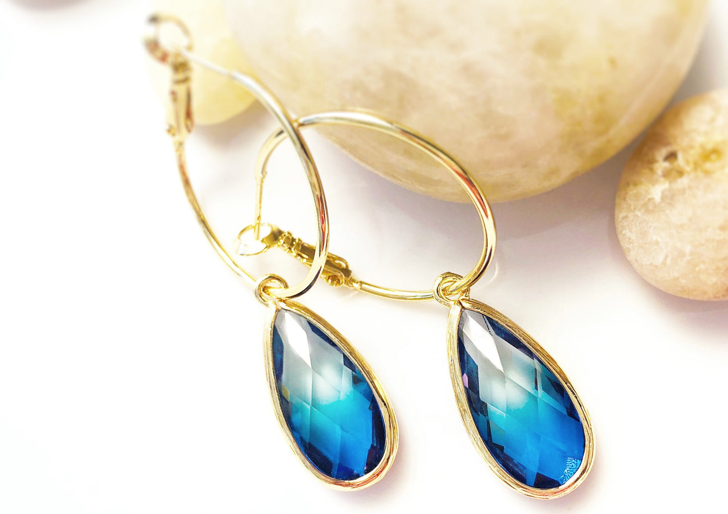 Bicolor sapphire drop long earrings in 14K gold, Gradient blue sapphire statement earrings, gift for her, gift for mom, September birthstone