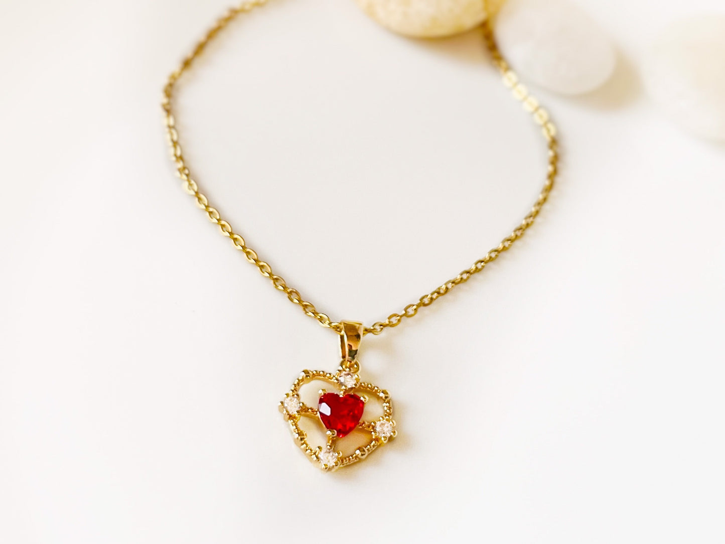 Small ruby heart jewelry gold earrings + necklace set