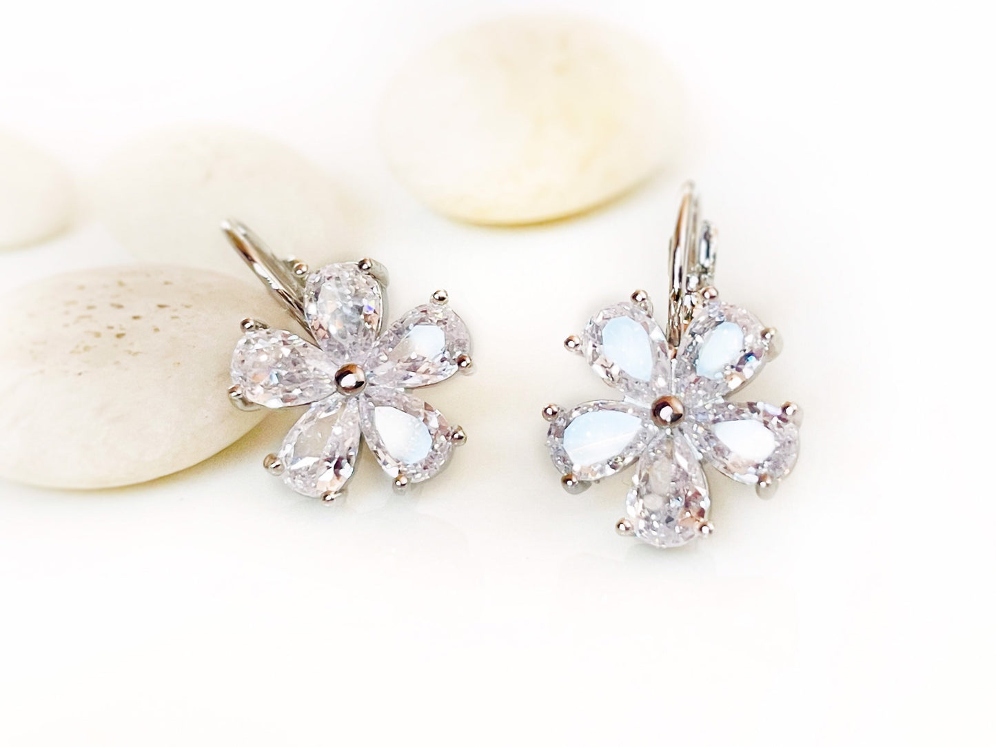 Sapphire flower lever back dangle earrings, dark blue gemstone flower drop earrings, Sept birthstone earrings, gift for her, gift for mom