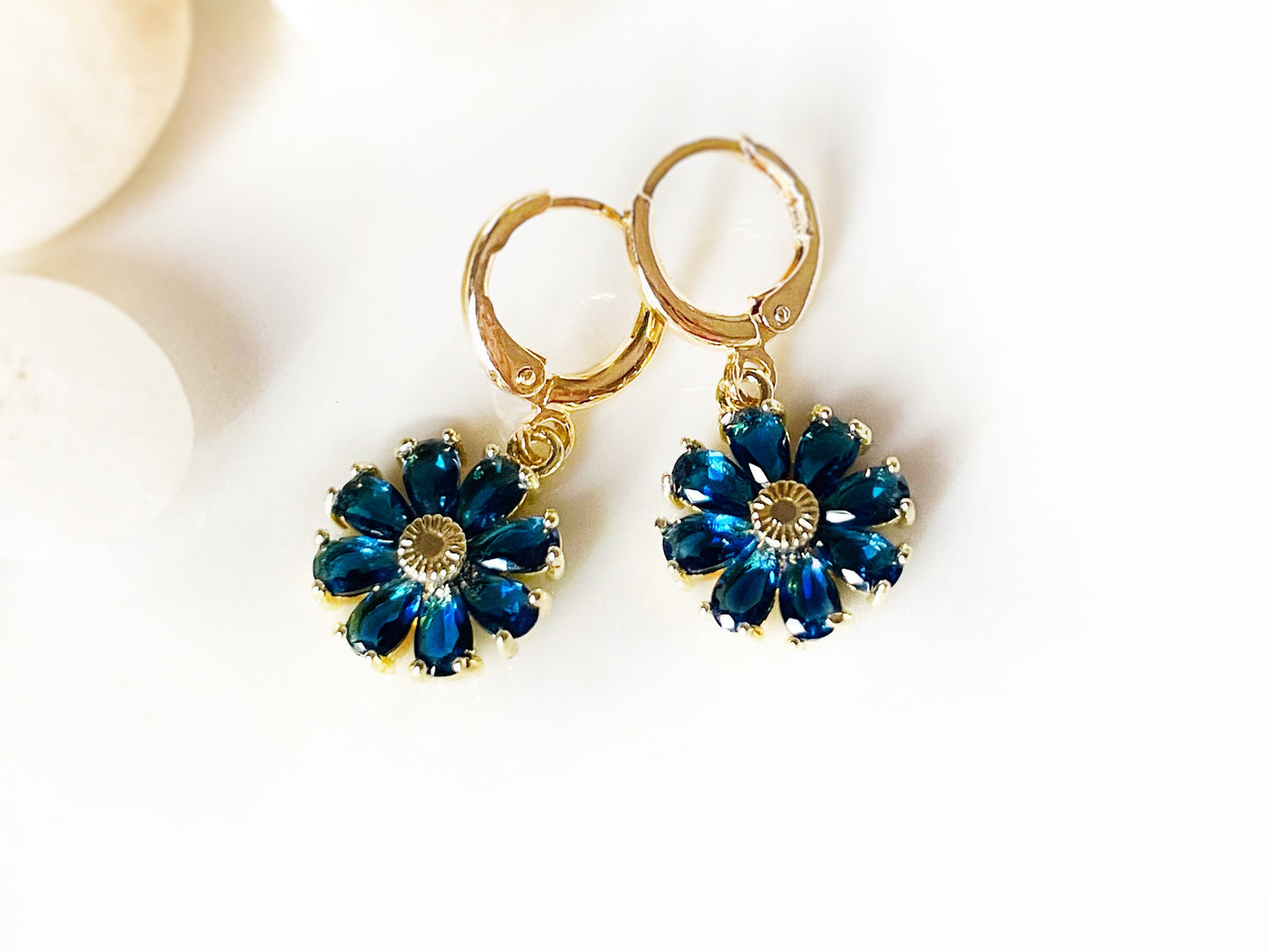 Sapphire flower stud earring 925 silver post, navy blue gemstone daisy flower stud, September birthstone earring, gift for mom, gift for her