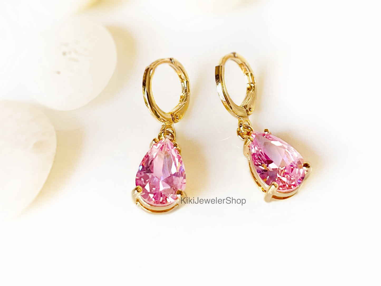 Boucles d'oreilles pendantes en saphir rose en forme de larme, boucles d'oreilles en pierre précieuse rose, pierres de naissance d'octobre, cadeau pour elle, cadeau pour maman