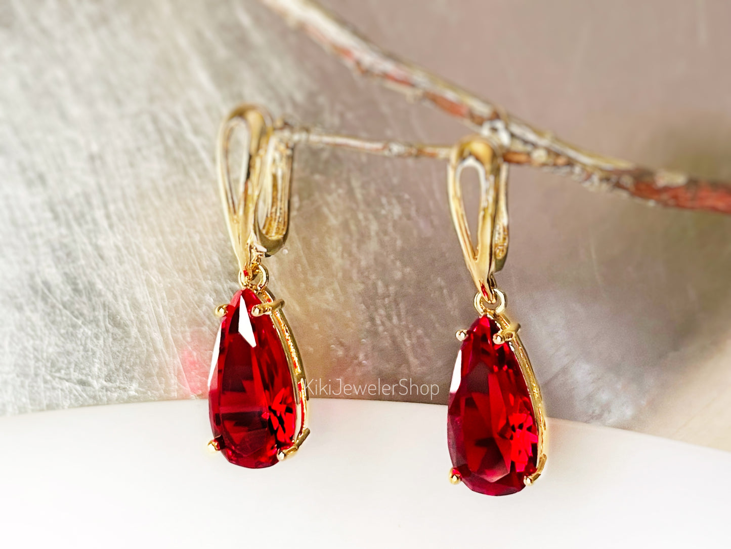 Boucles d'oreilles pendantes en rubis, pierres précieuses rouges, pierre de naissance de juillet, cadeau pour elle, cadeau pour maman, cadeaux pour les demoiselles d'honneur
