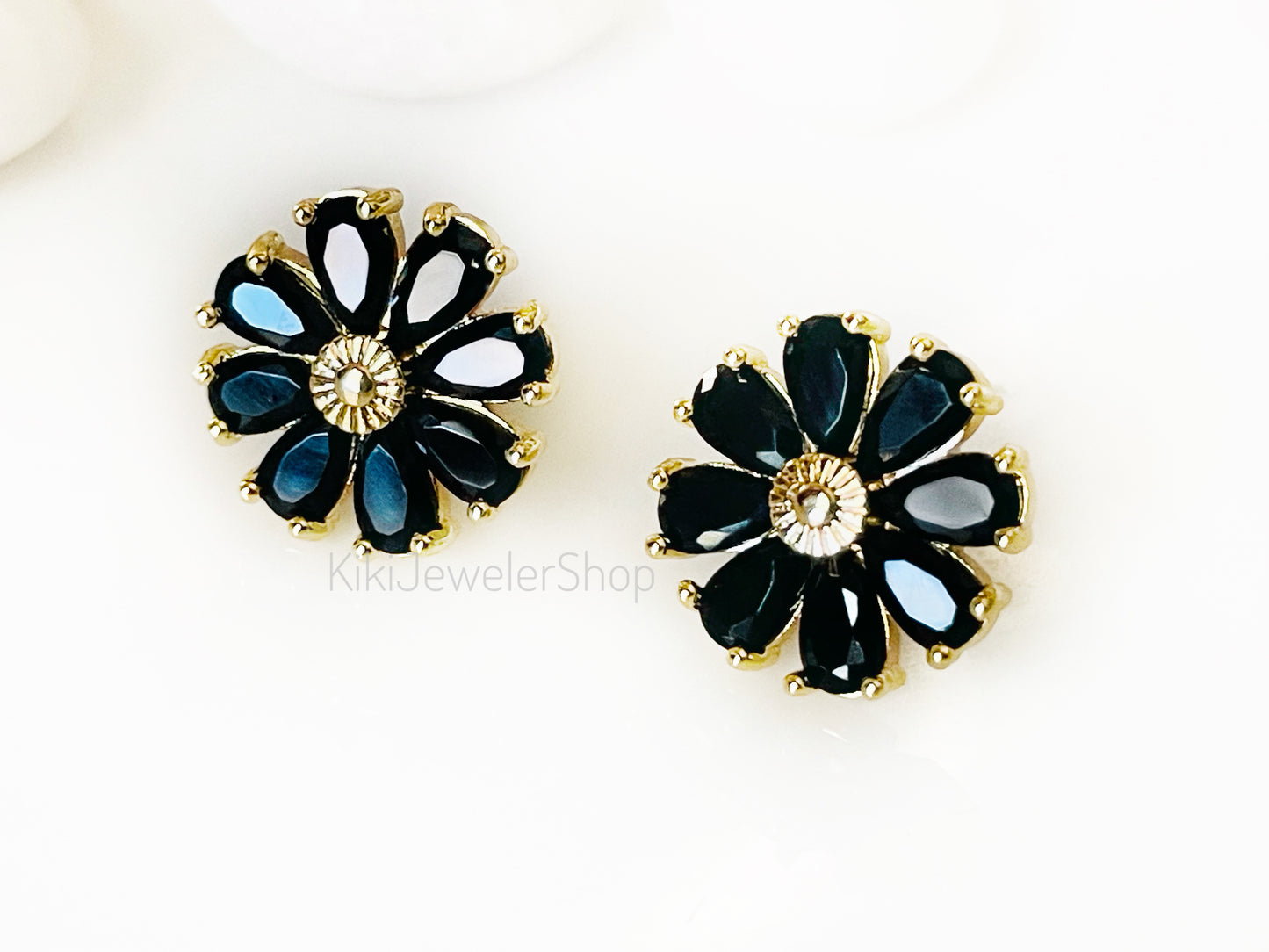 Onyx Daisy Flower Drop Earrings Gold-filled