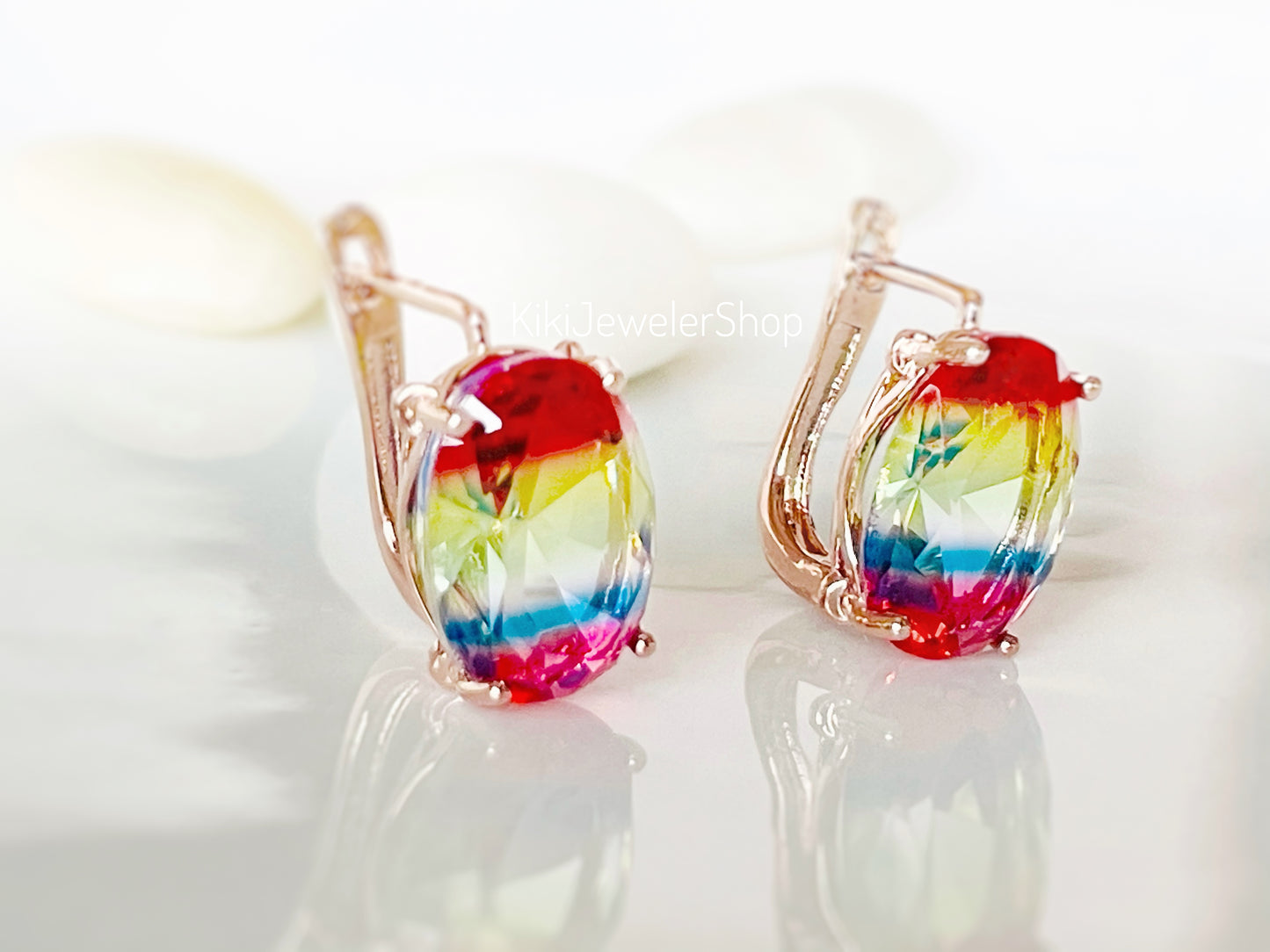 Boucles d'oreilles puces à fermoir à levier, ornées de pierres multicolores à facettes, style coussin, cadeau pour elle, cadeau pour maman, boucles d'oreilles tendance