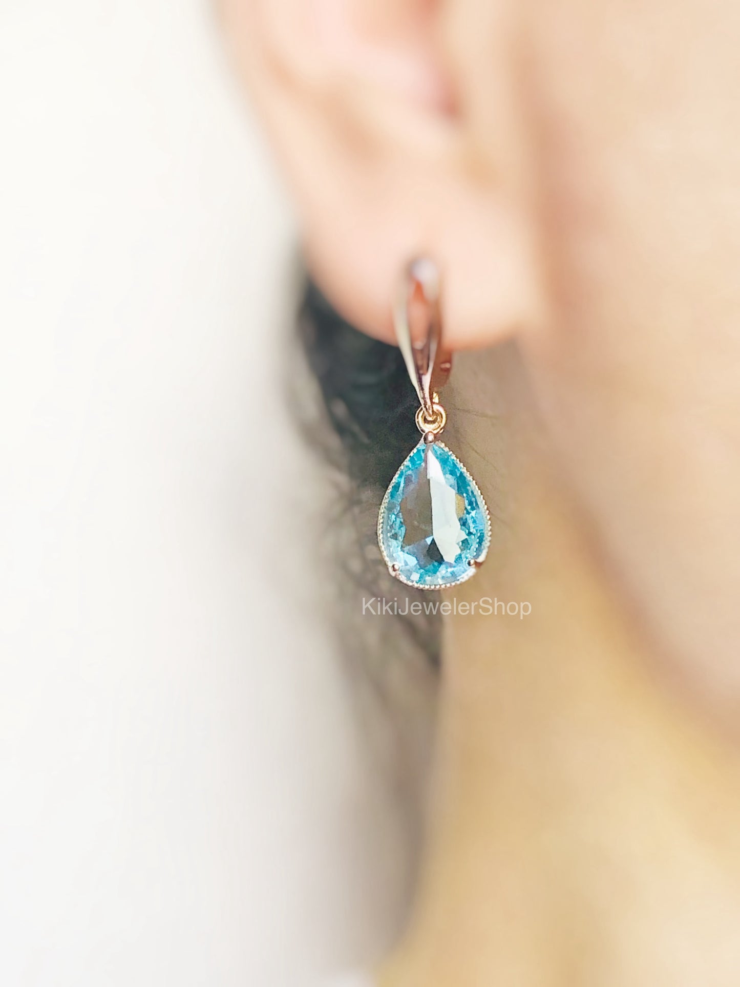 Boucles d'oreilles pendantes en saphir rose, forme larme, pierre précieuse rose, cadeau pour elle, cadeau pour maman, pierre de naissance d'octobre