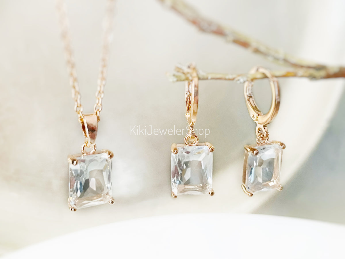Ensemble de bijoux 2 pièces en saphir blanc taille émeraude