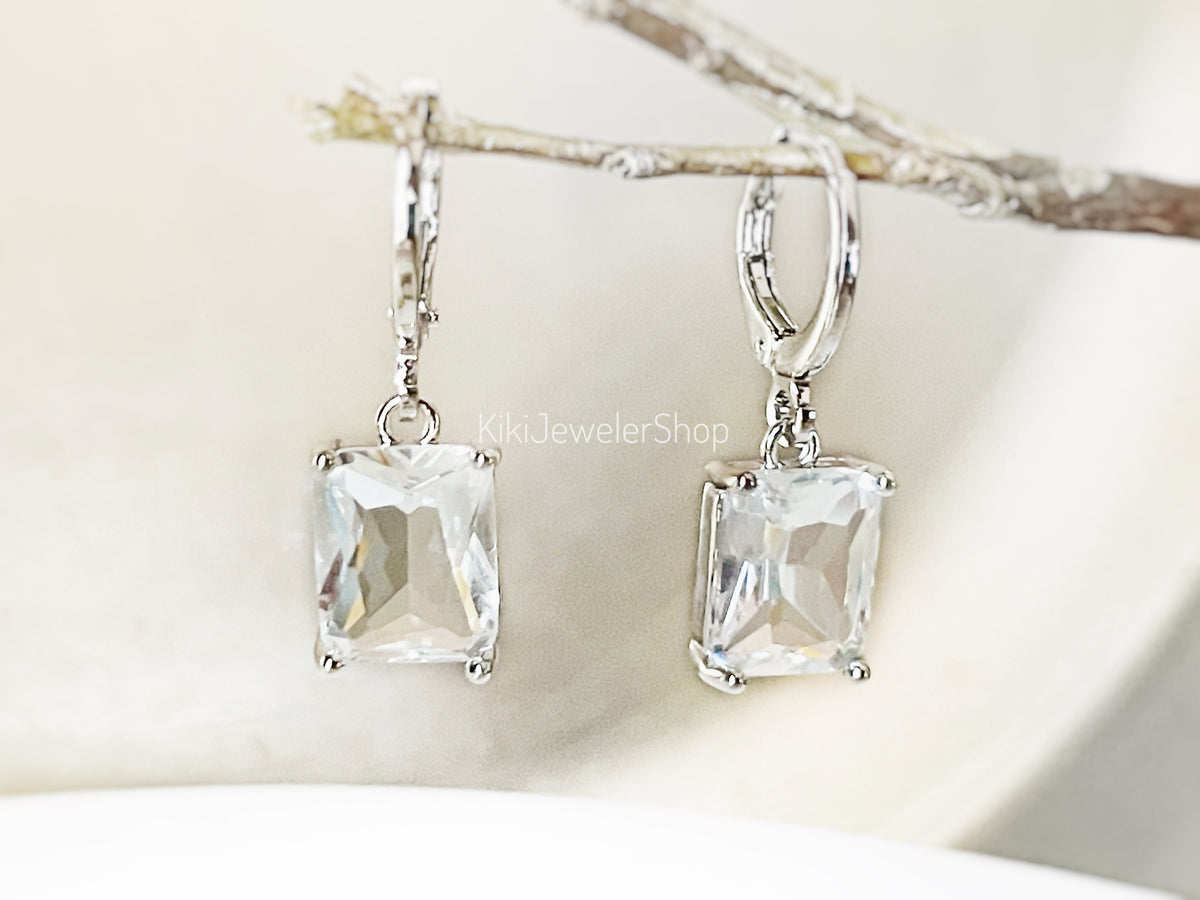 Ensemble de bijoux 2 pièces en saphir blanc taille émeraude