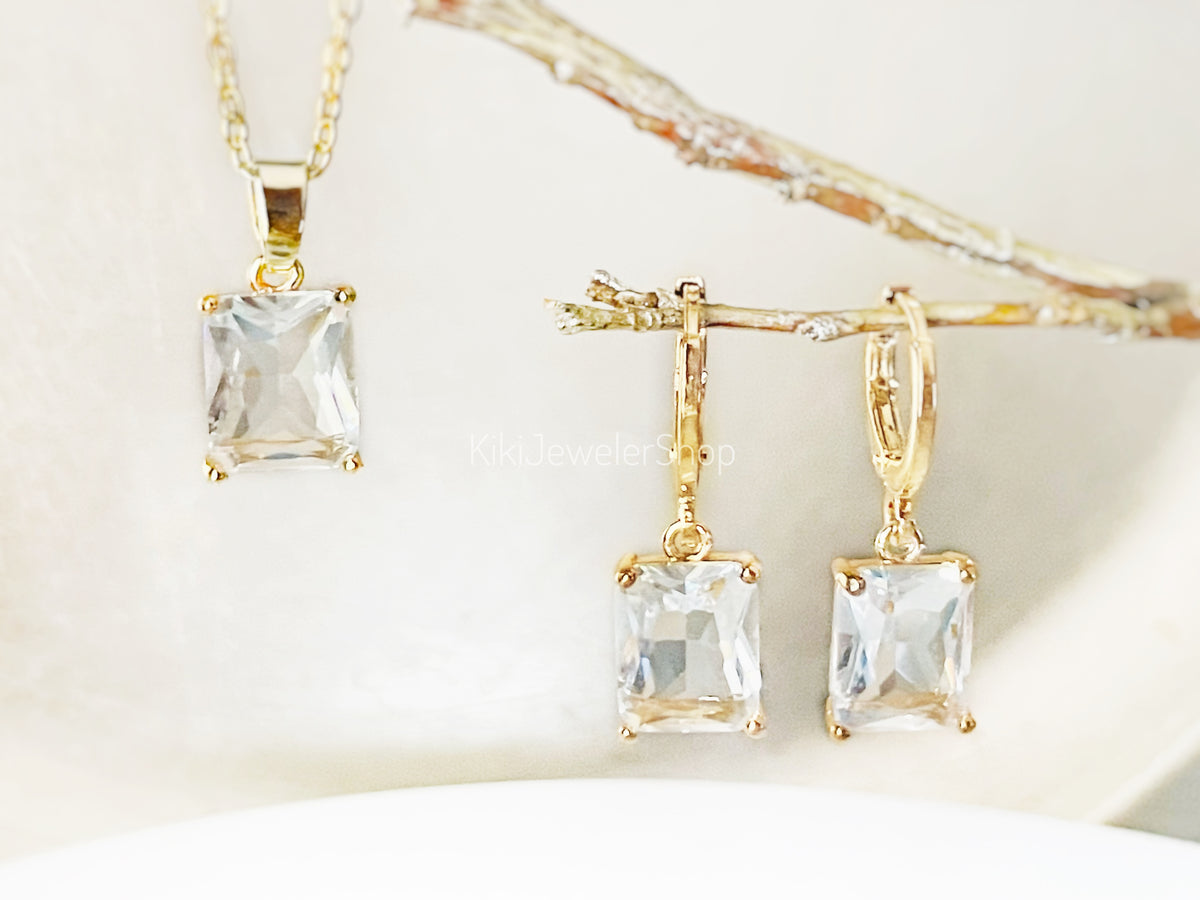 Ensemble de bijoux 2 pièces en saphir blanc taille émeraude