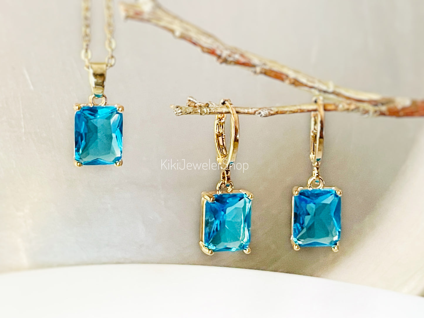 Small emerald cut blue topaz 2pc jewelry set