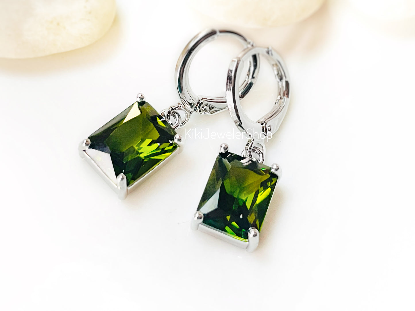 Peridot 2pc jewelry set small emerald cut