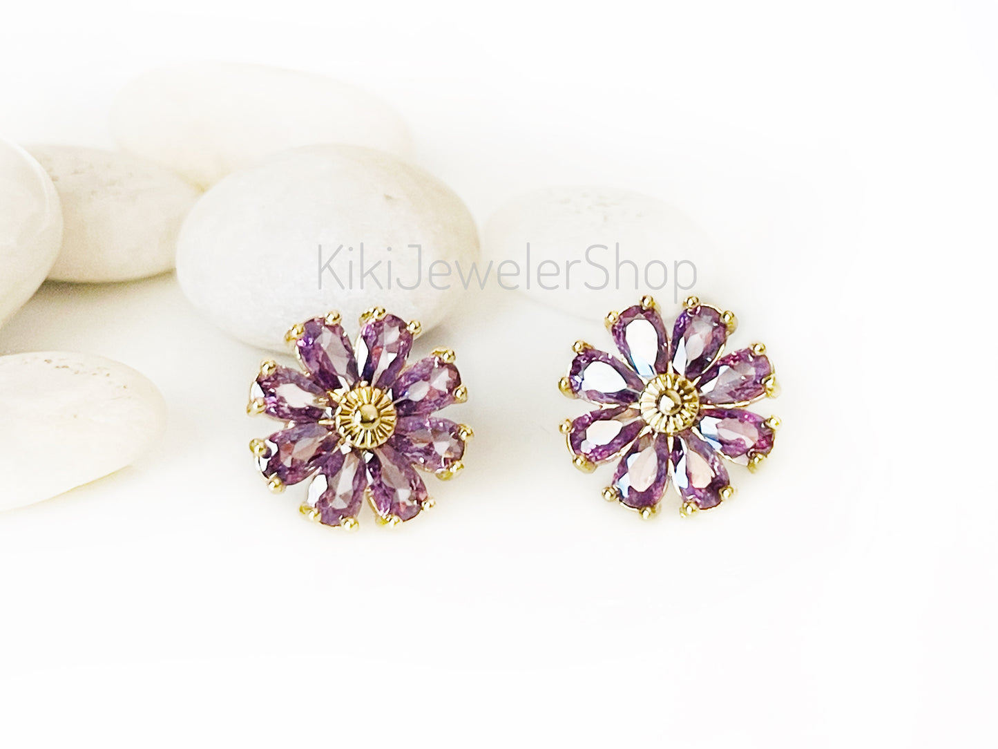 Boucles d'oreilles pendantes en forme de fleur d'améthyste, boucles d'oreilles marguerite en pierre précieuse violette, boucles d'oreilles pierre de naissance de février, cadeau pour maman, cadeau pour elle
