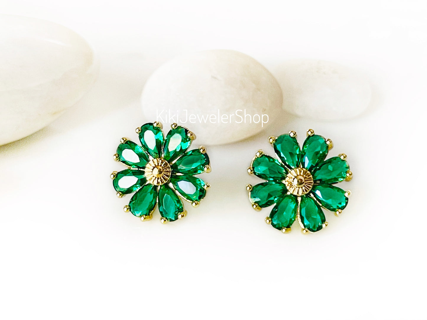 Emerald Daisy Flower Earrings Gold-filled