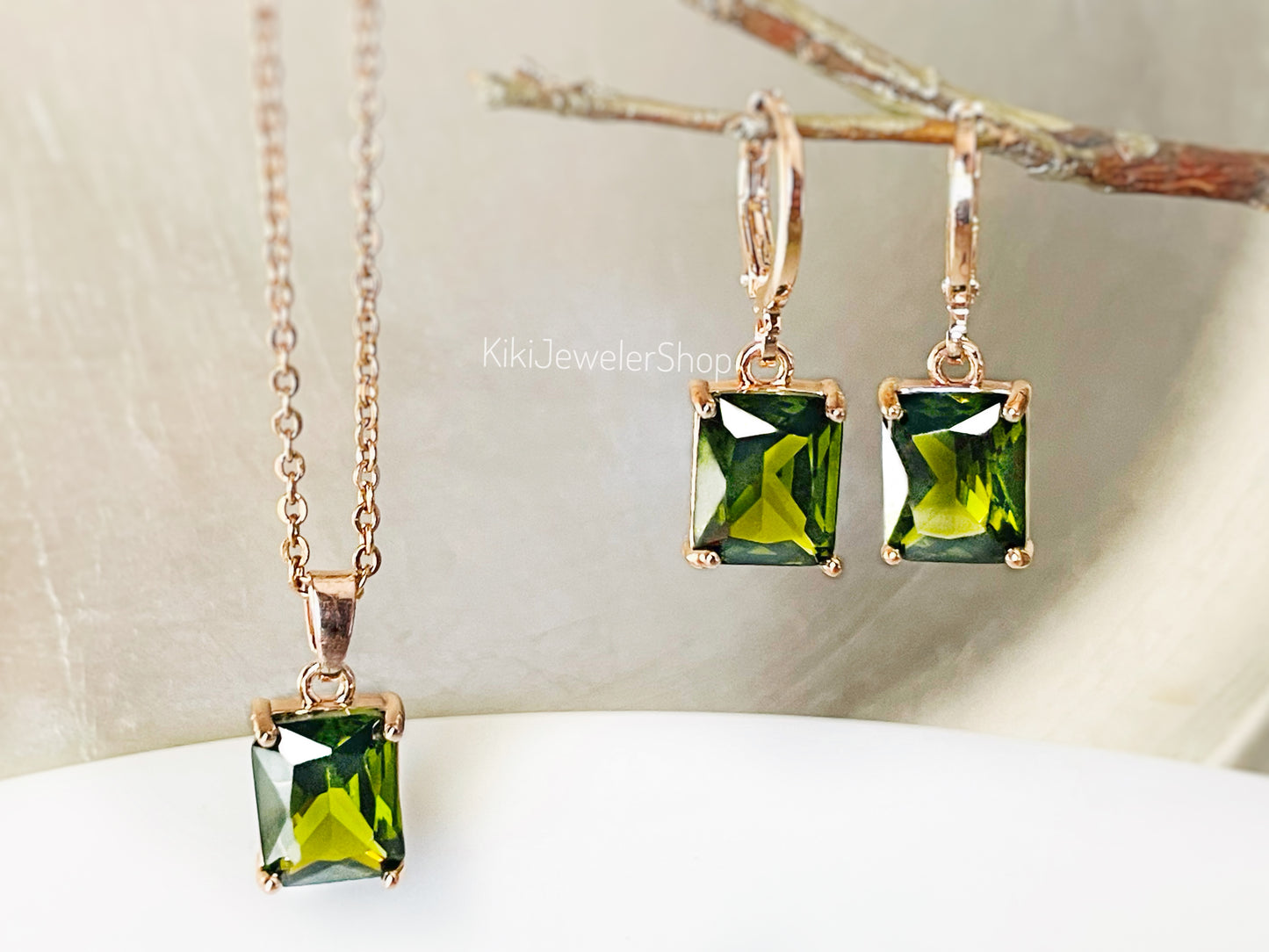 Peridot 2pc jewelry set small emerald cut