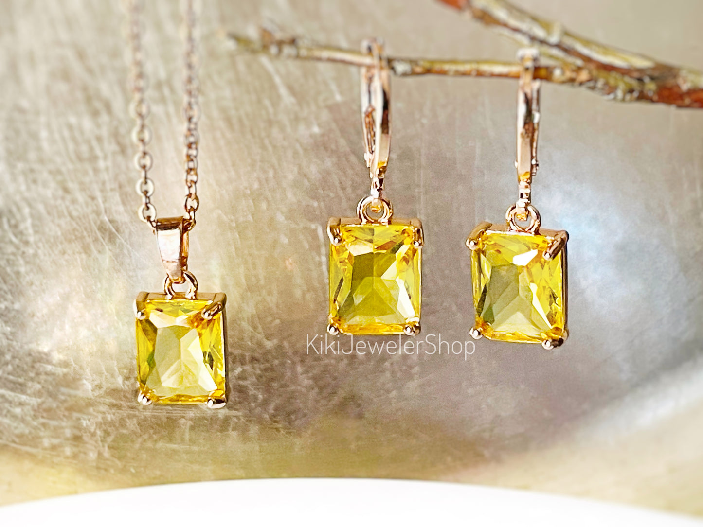 Citrine 2pc jewelry set small emerald cut
