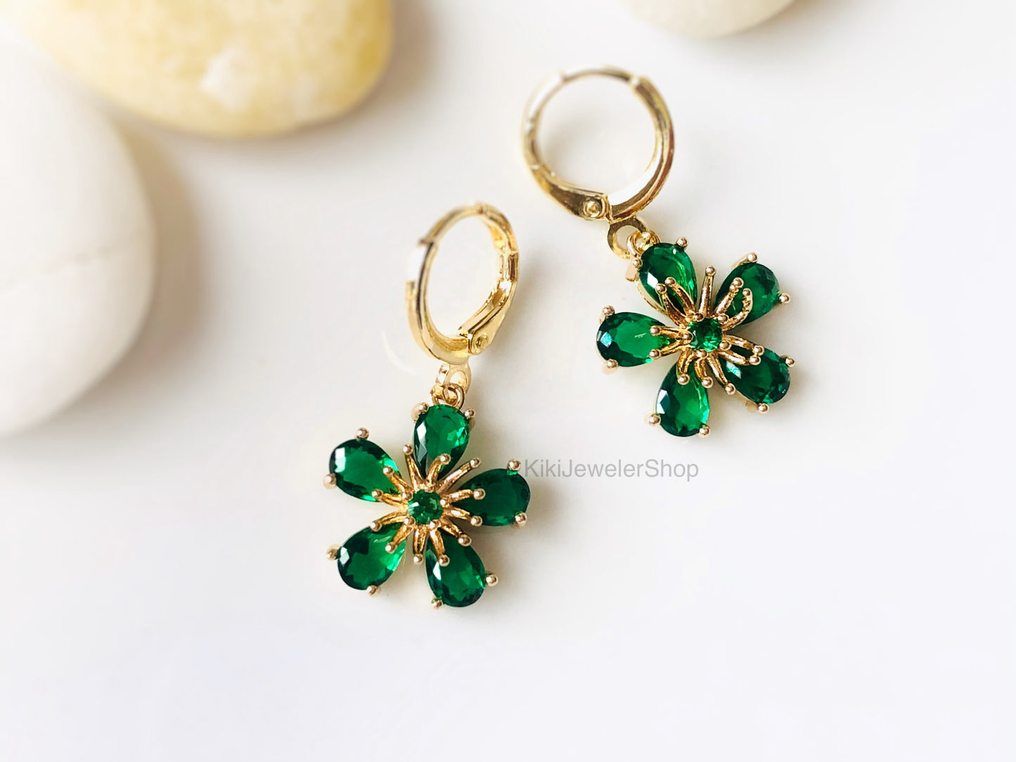 Emerald Green Flower Dangle Earrings