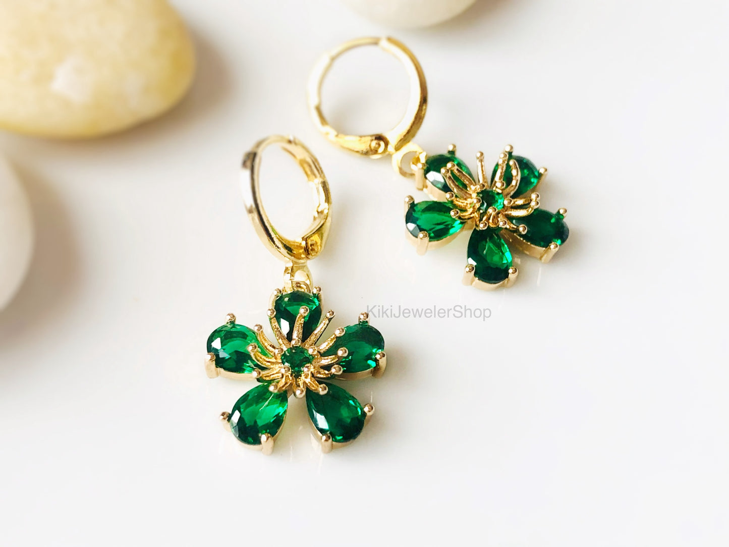 Emerald Green Flower Dangle Earrings