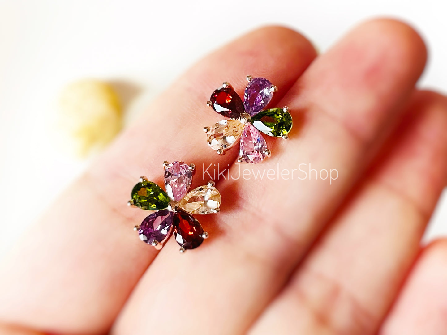 Light amethyst flower stud earrings studs, lilac purple gemstone flower studs