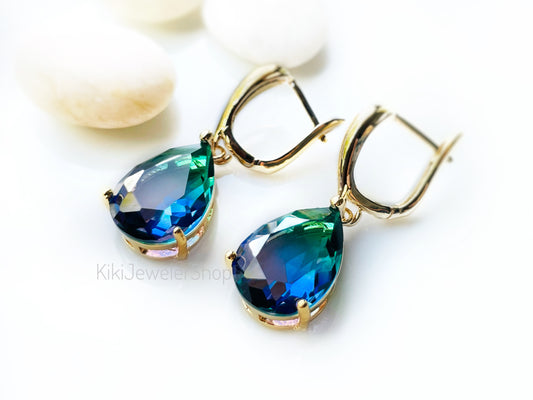Large bicolor tanzanite dangles gold