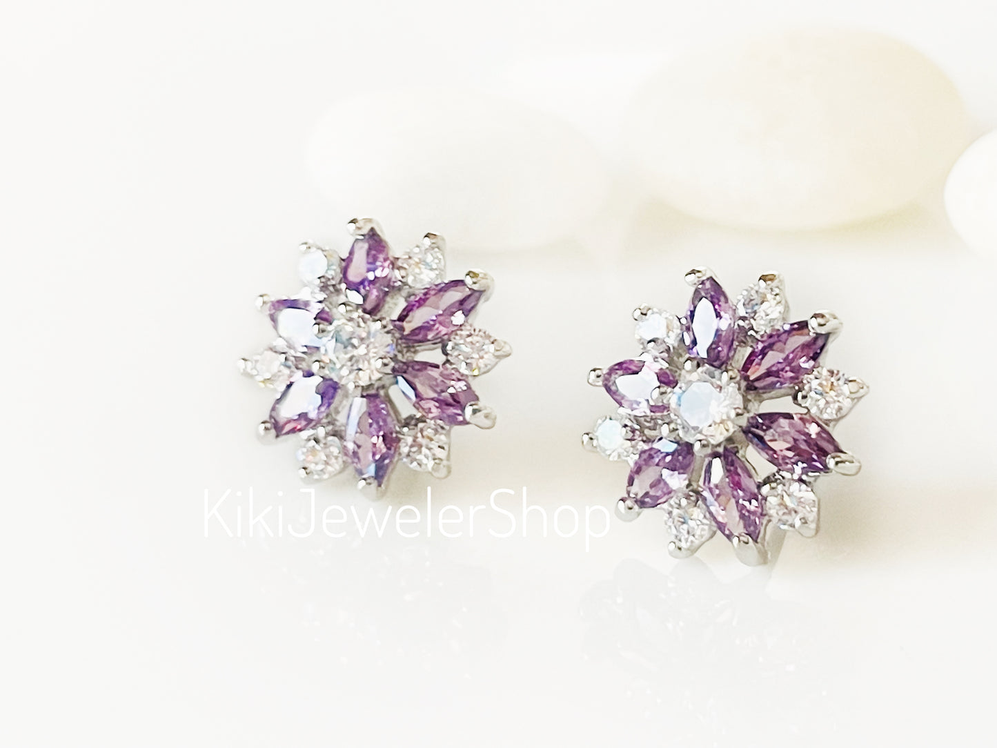 Peridot+White Sapphire Snowflake Flower Studs