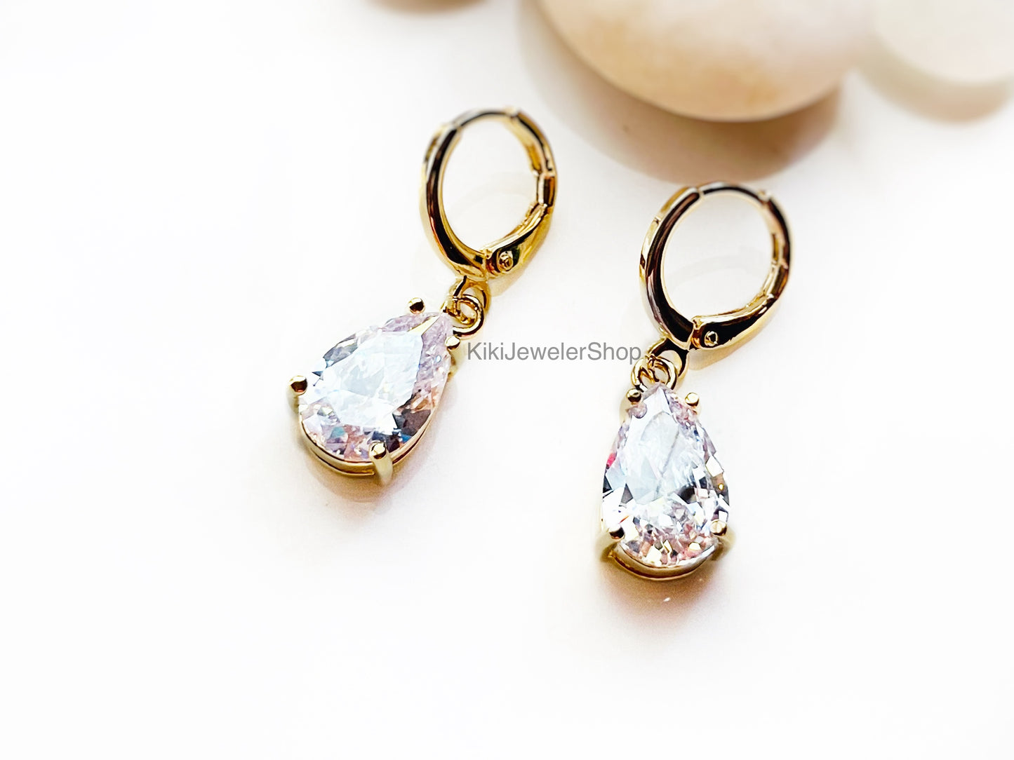 White sapphire teardrop 2pc jewelry set