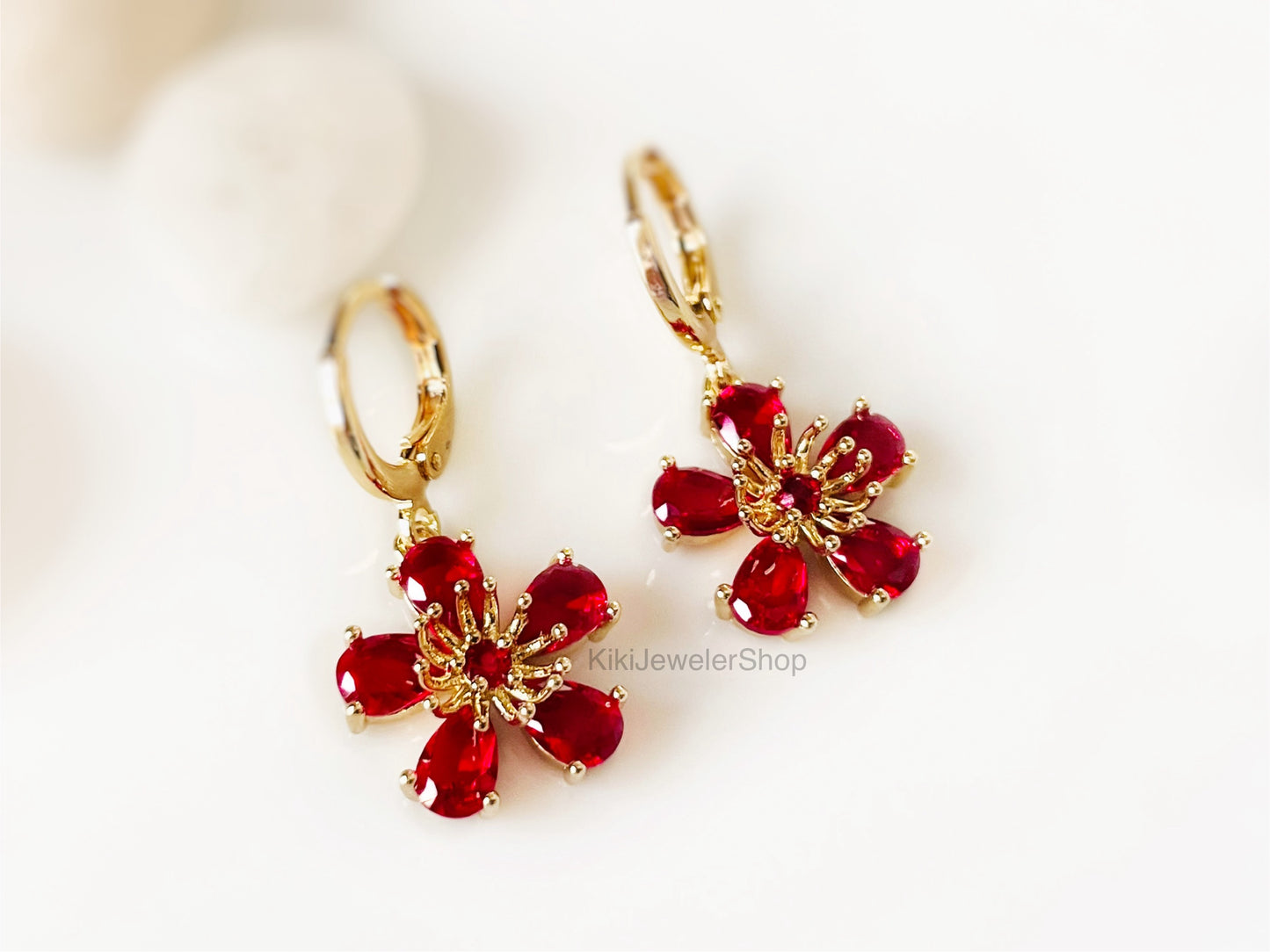 Emerald Green Flower Dangle Earrings