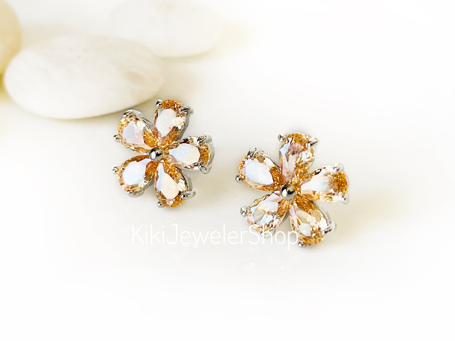 Light amethyst flower stud earrings studs, lilac purple gemstone flower studs