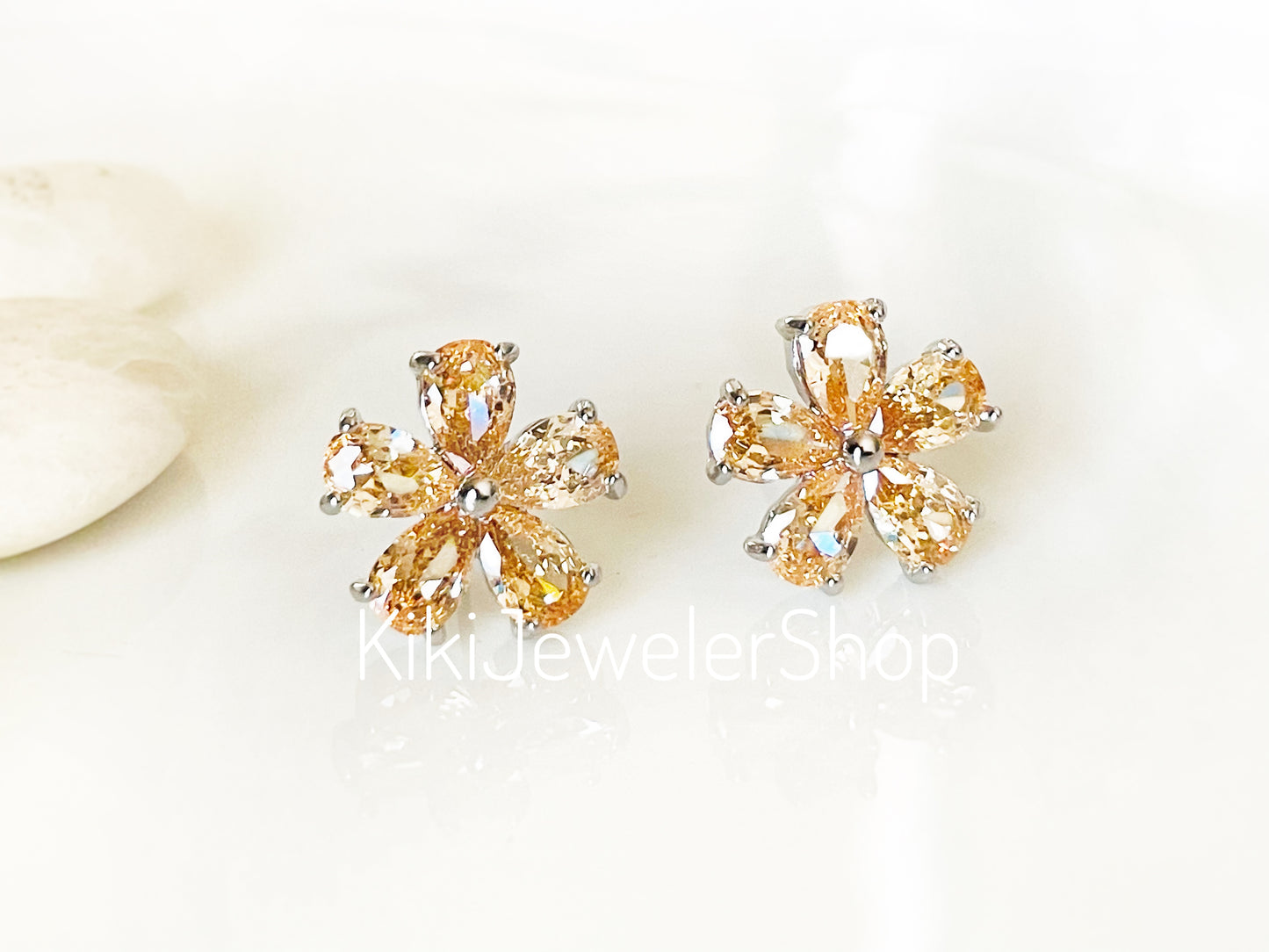 Light amethyst flower stud earrings studs, lilac purple gemstone flower studs