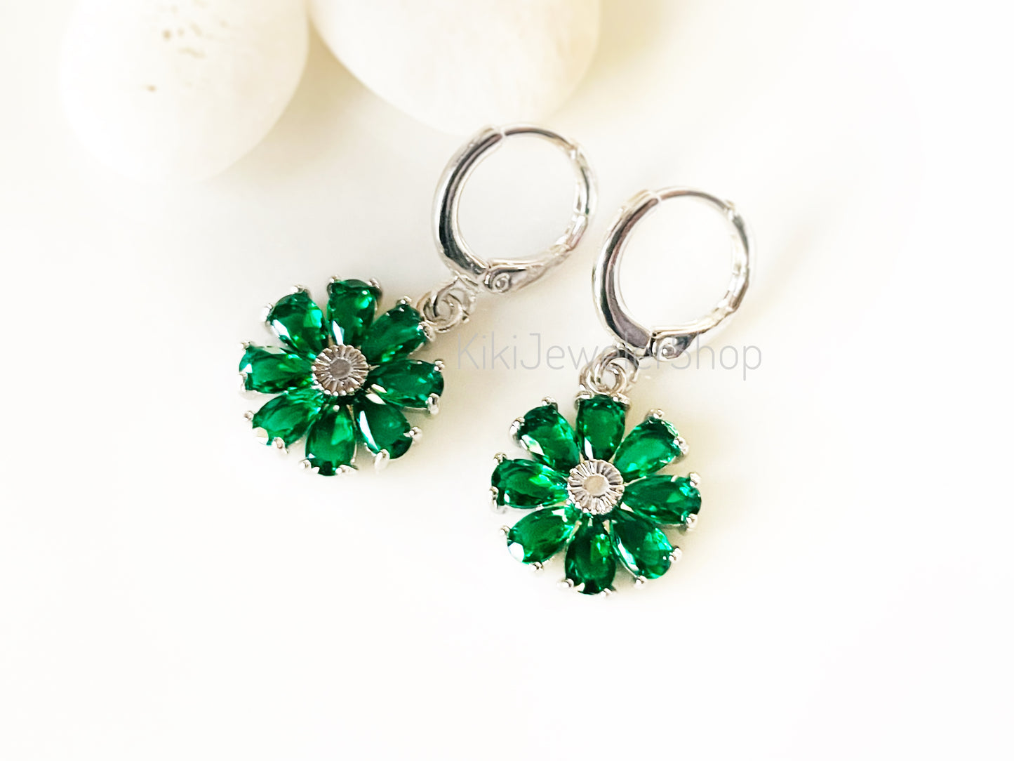 Emerald Daisy Flower Earrings Gold-filled