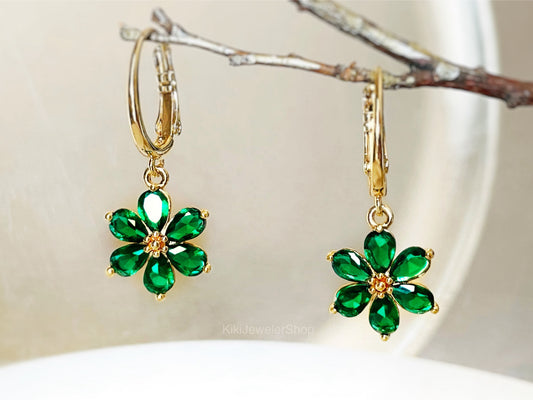 Emerald green sapphire flower dangle earrings