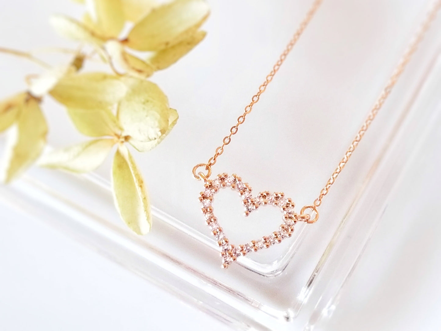 White sapphire Heart Pendant Necklace in 18K Rose Gold Fillled, Dainty Necklace, Gift for Women, Gift for Mom