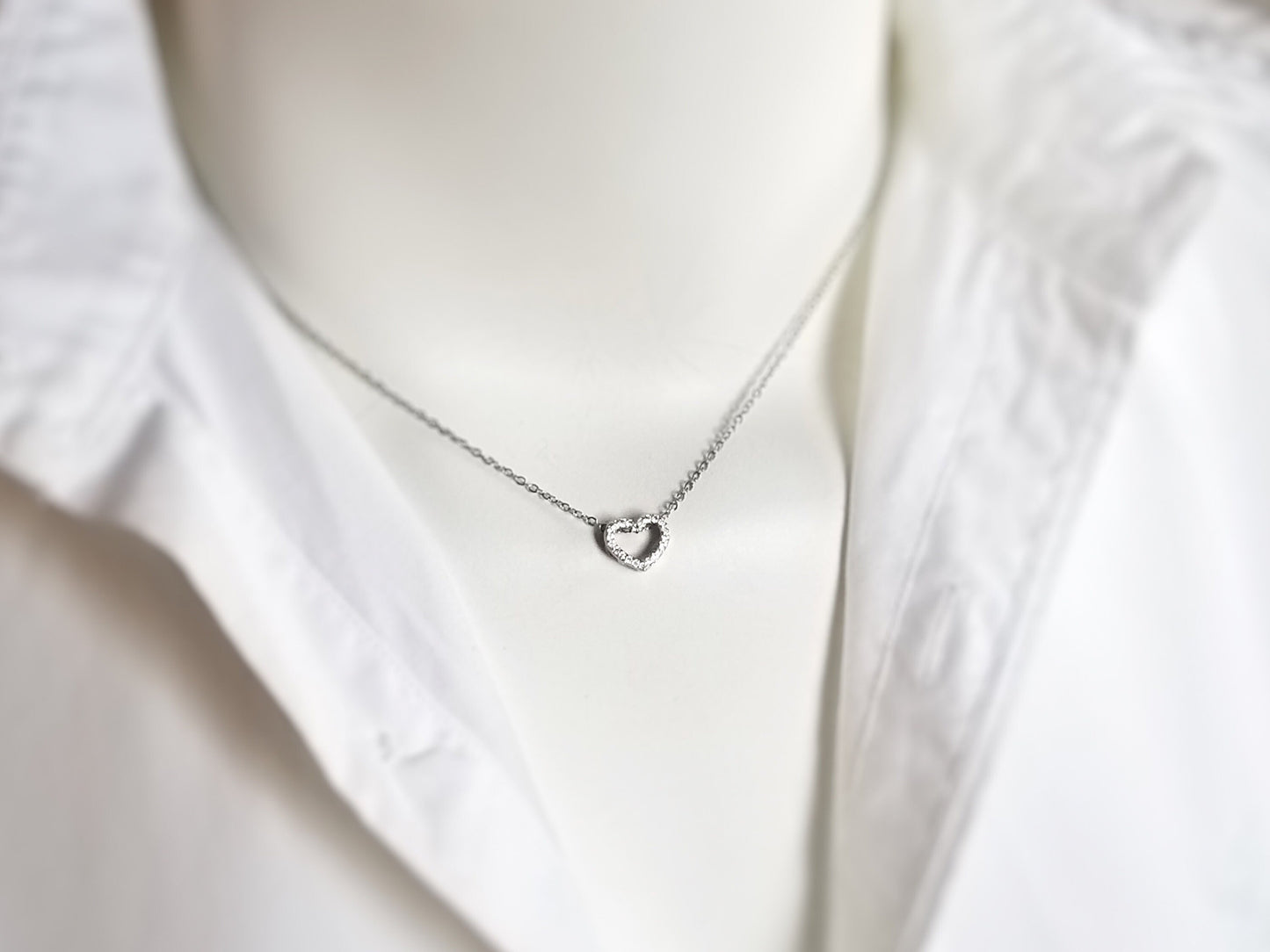 White Sapphire Small Heart Pendant Necklace in 18K White Gold Fillled, Dainty Necklace, Gift for Women, Gift for Mom