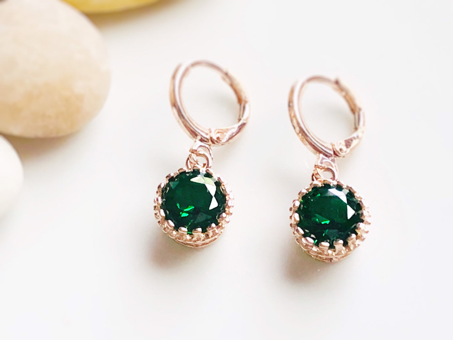 Bezel round emerald dangle earrings, green 8mm gemstone huggie drop earrings, gift for her, gift for daughter, May birthstone