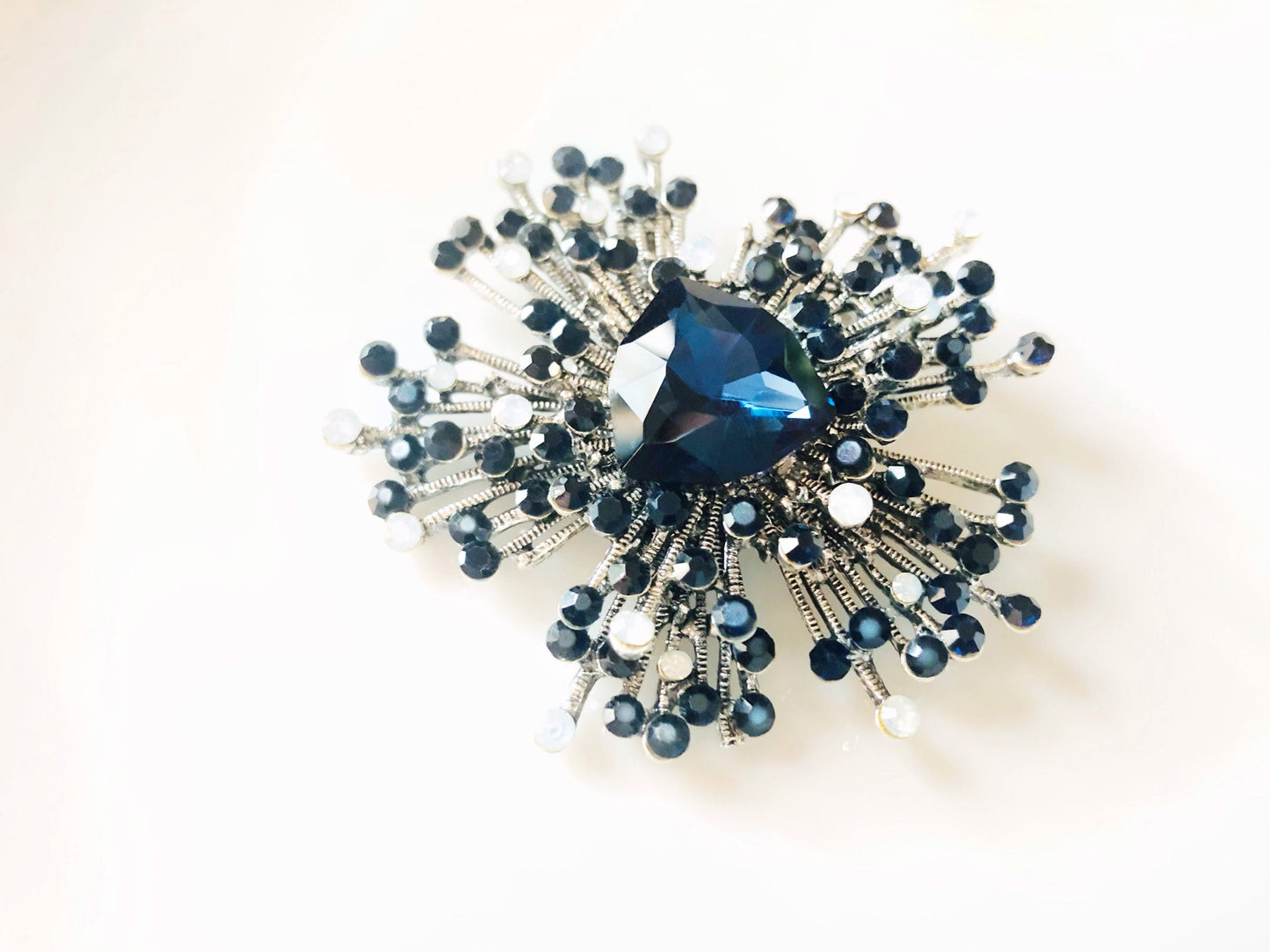 Large sapphire crystal starburst silver brooch pin, dark blue silver crystal pendant pin, gift for mom, gift for her