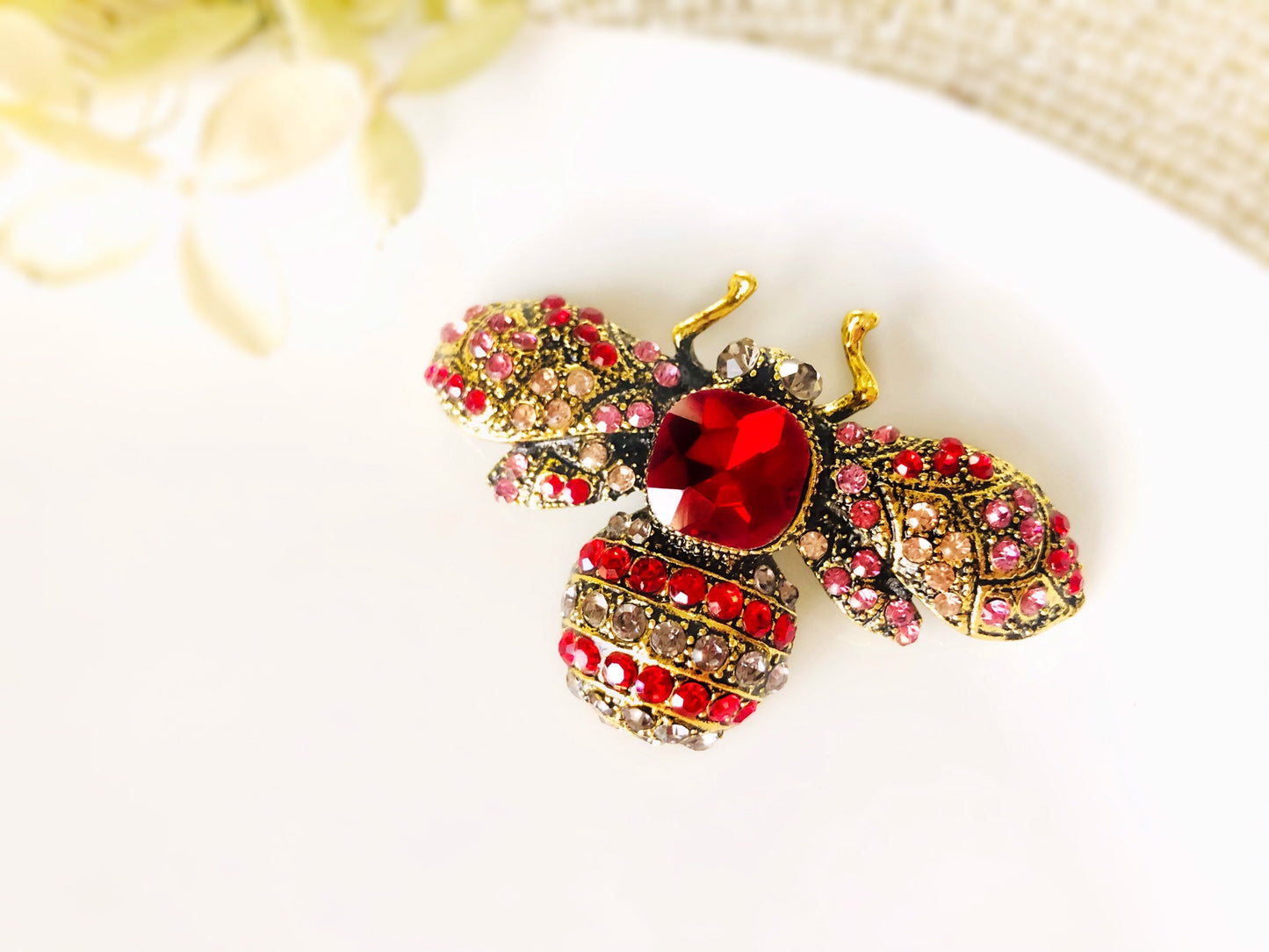 Large red crystal bee brooch pin, ruby red crystal bee brooch pin, statement vintage inspired brooch pin, gift for her, gift for mom