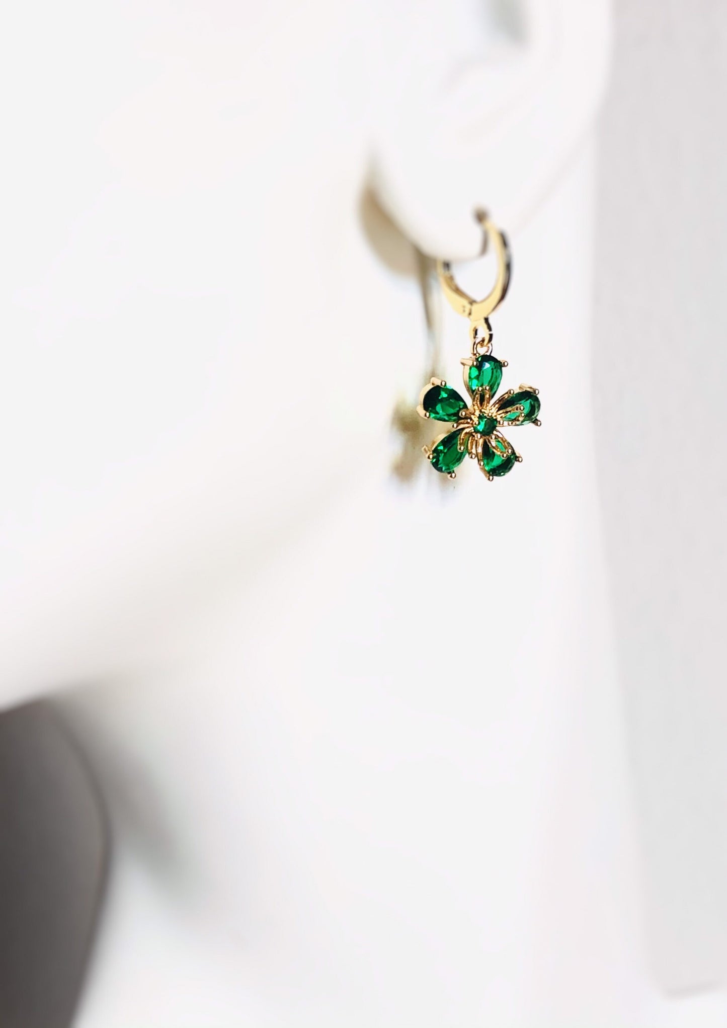 Emerald flower dangle earrings in 14K gold, green gemstone flower drop earrings, May birthstone earrings, gift for mom, gift for her