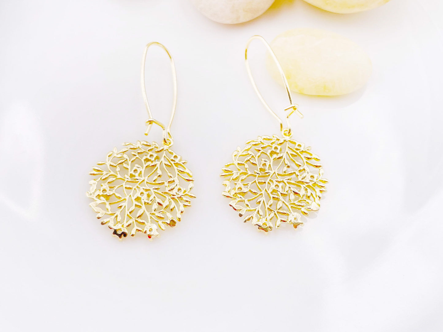 Floral filigree gold earrings, bridal earrings gold, bridesmaids earrings, wedding jewelry, gold, gift for her