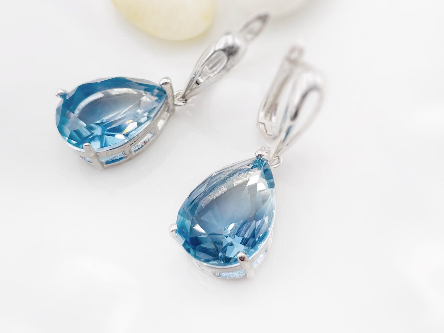 Large blue topaz pear shaped dangling earring in 14K rose gold, gift for her, gift for mom, blue bridesmaids earrings