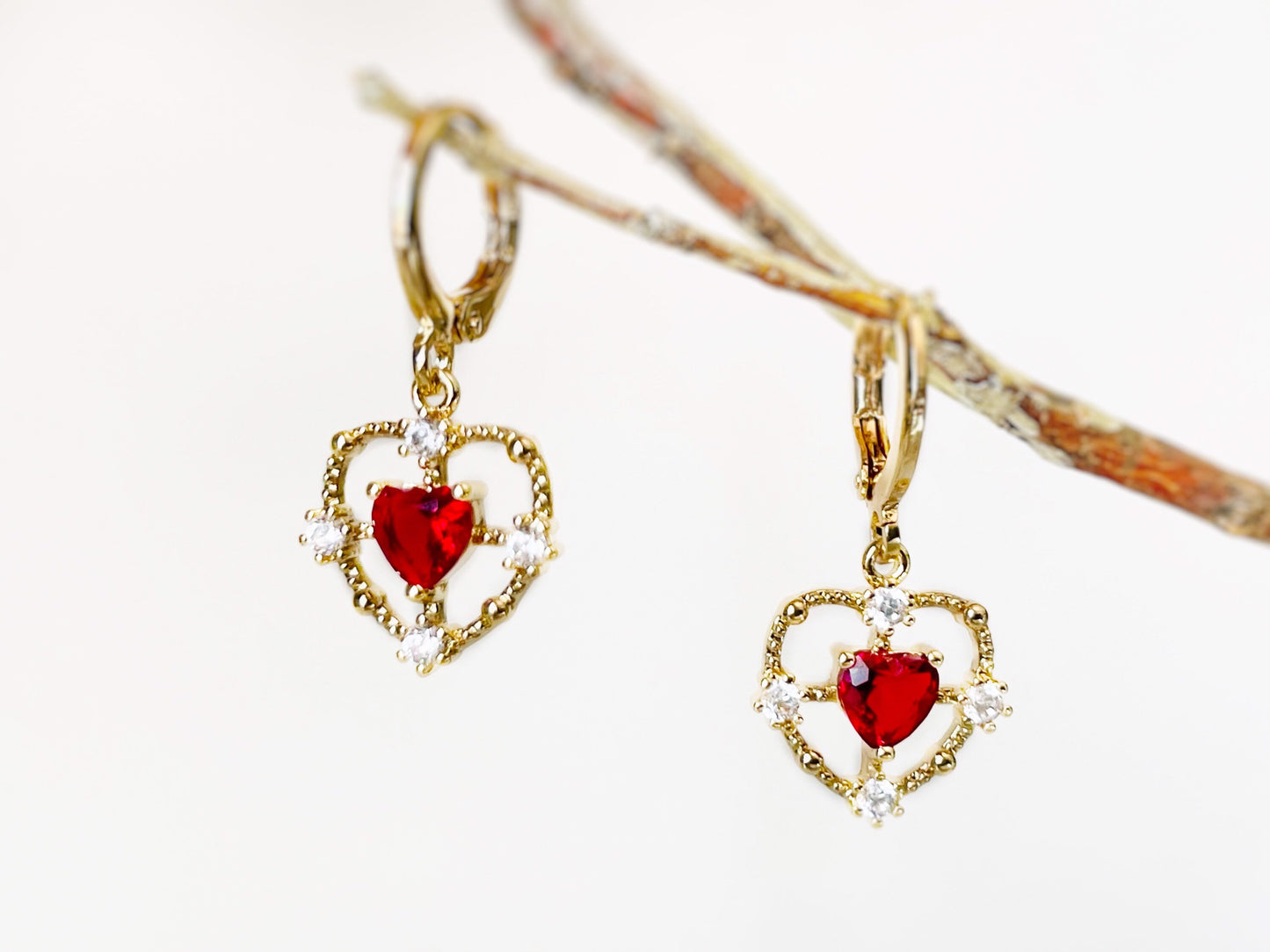 Small ruby heart jewelry gold earrings + necklace set
