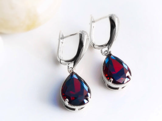 Garnet dangle earring in white gold, January birthstones, dark red gemstone earrings, gift for her, gift for mom, January birthday
