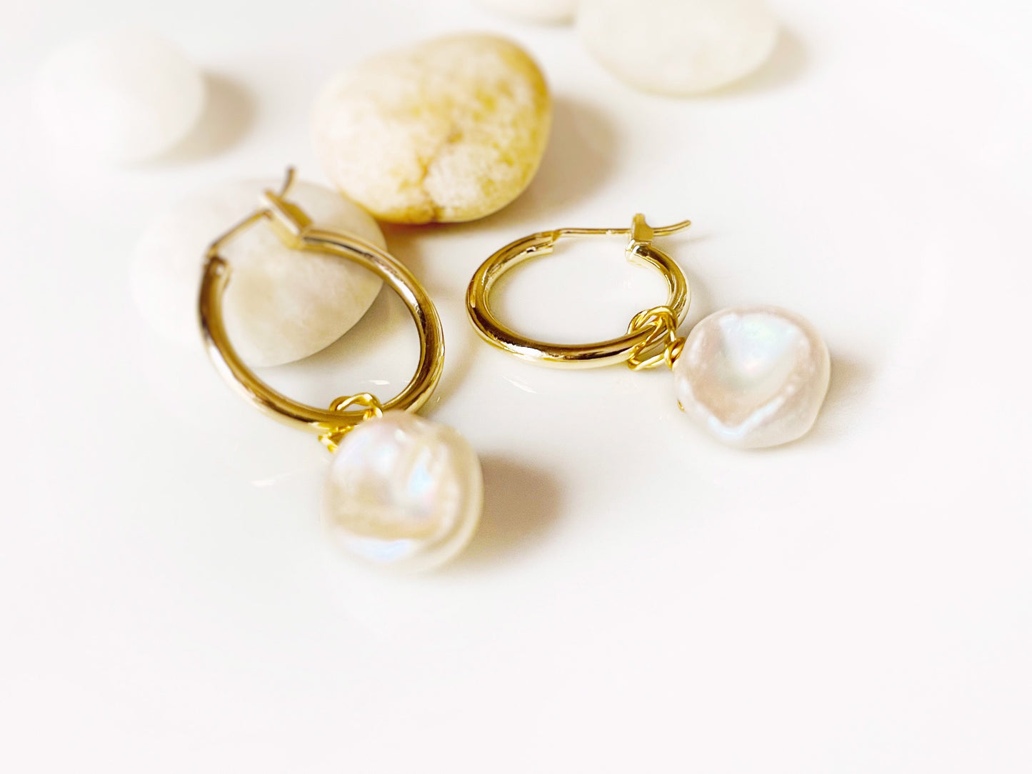 Baroque pearl earrings hoops 14K gold, natural keshi pearl earrings, gift for her, gift for mom, Bridal party earrings