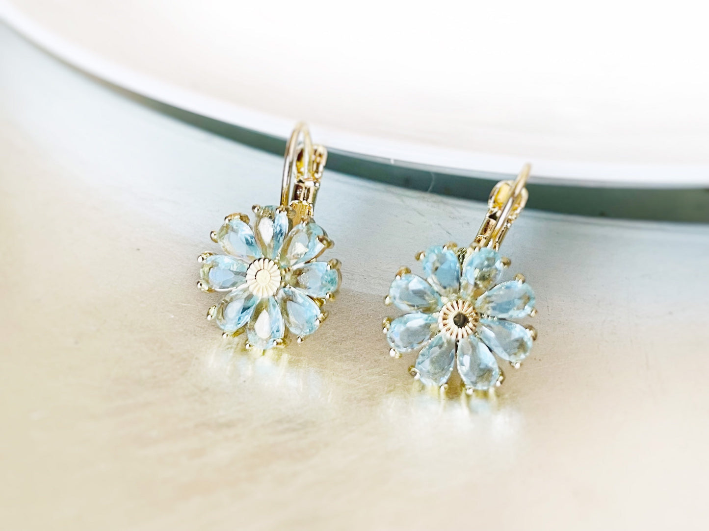 Aquamarine flower dangle earrings, light blue gemstone daisy flower drop earrings, March birthstone earring, gift for mom, gift for her