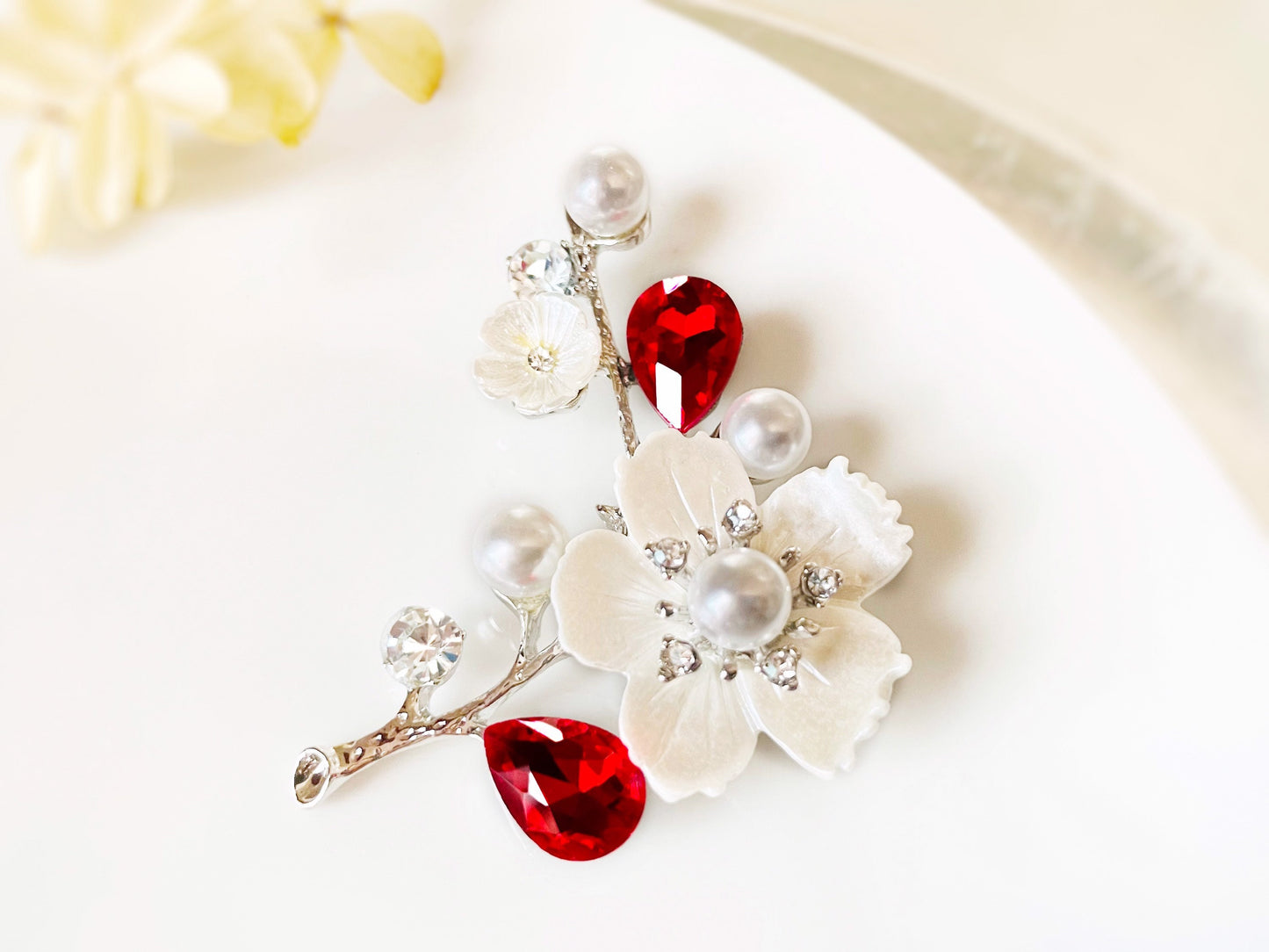Ruby red pearl flower brooch gold, red crystal flower brooch pin, red gem pearl silver wedding bouquet brooch, gift for mom, gift for her
