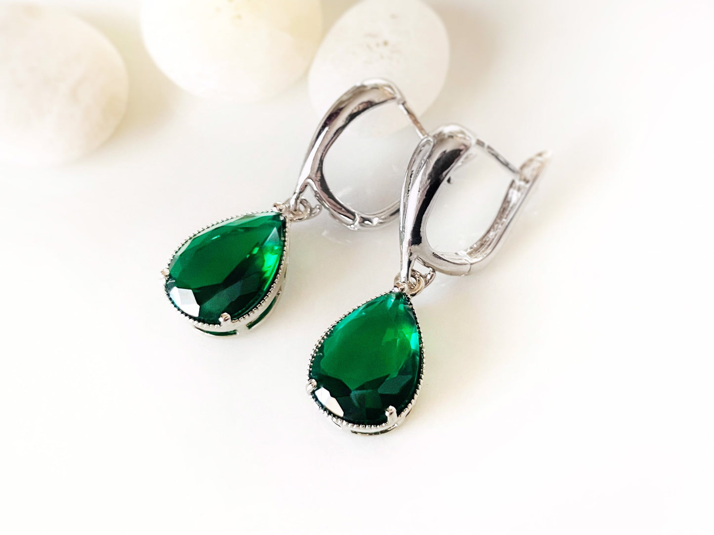 Emerald teardrop dangle earrings, May birthstones, emerald green gemstone earrings, gift for her, gift for mom, bridal earrings