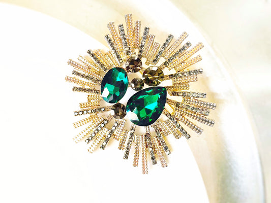 Emerald green starburst brooch pin, large green gold statement crystal brooch, gift for mom, gift for her