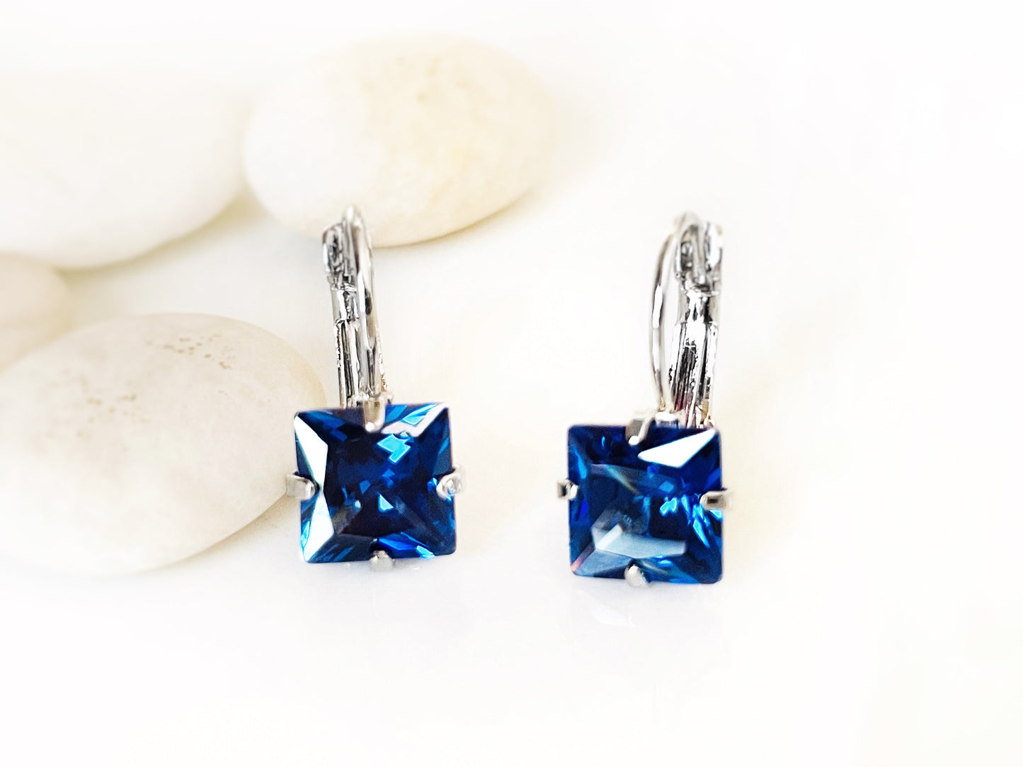 Sapphire solitaire princess cut lever back earrings, blue gemstone stud, september birthstone, gift for mom, simple stud leverback