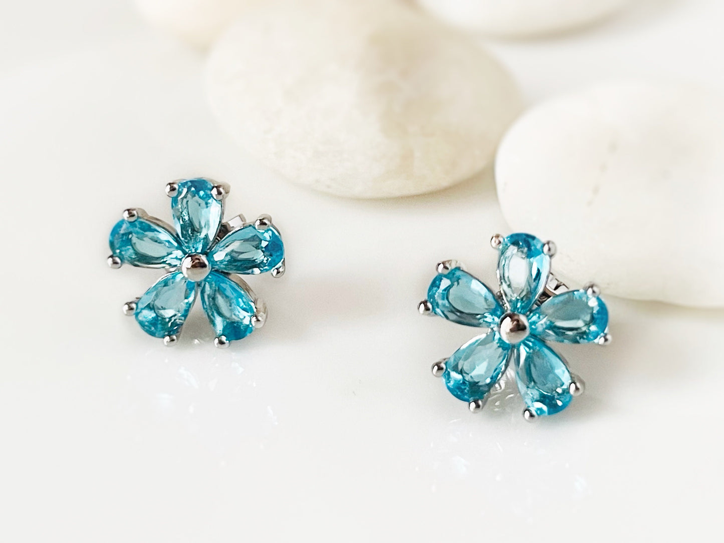 Small citrine tourmaline  flower stud earrings, yeloow gemstone flower studs, gift for her, gift for girls, November birthstone