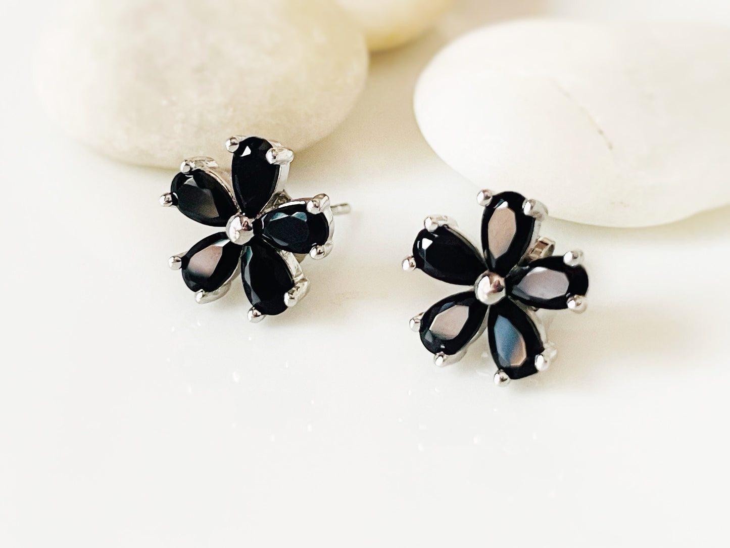 Small onyx flower stud earrings, black gemstone flower studs, gift for her, gift for girls