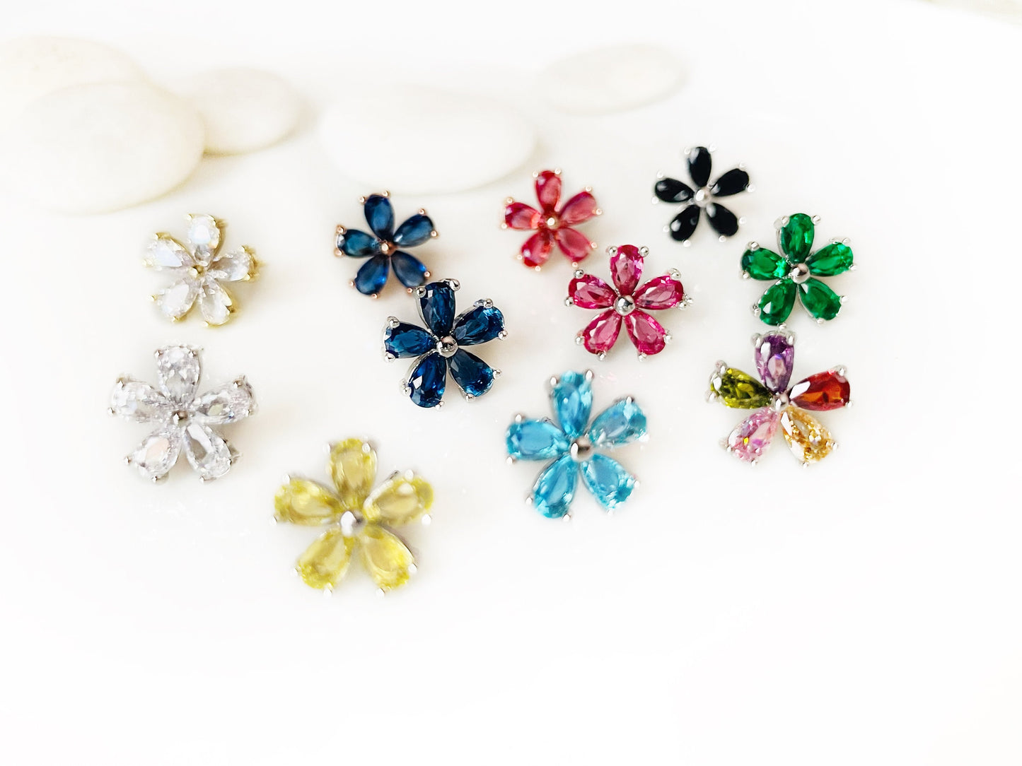 Small emerald flower stud earrings, green gemstone flower studs, gift for her, gift for girls, November birthstone