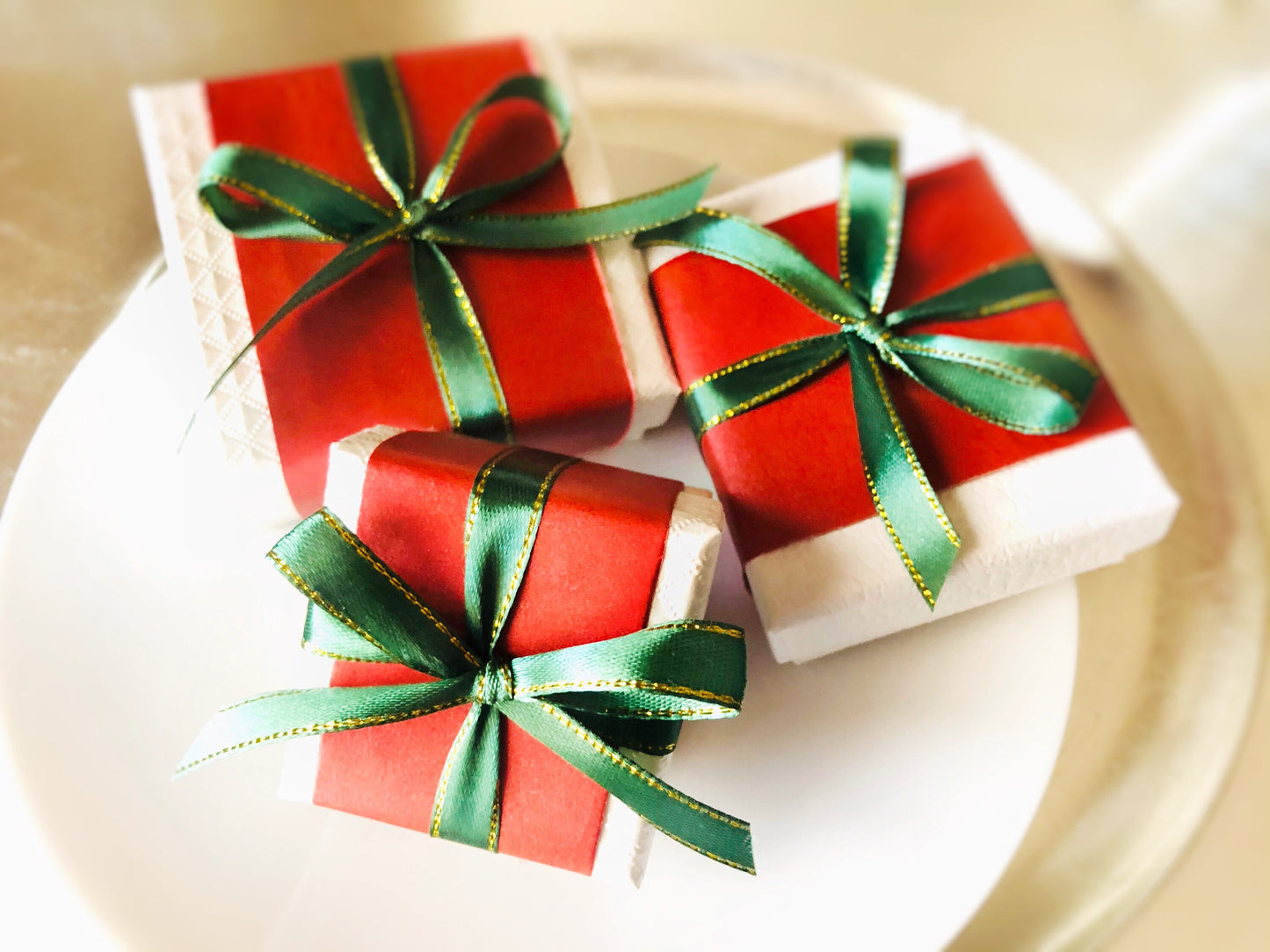 Ruby red crystal bee brooch pendant antique gold, red crystal animal pin gold, statement crystal bee brooch, gift for her, gift for mom