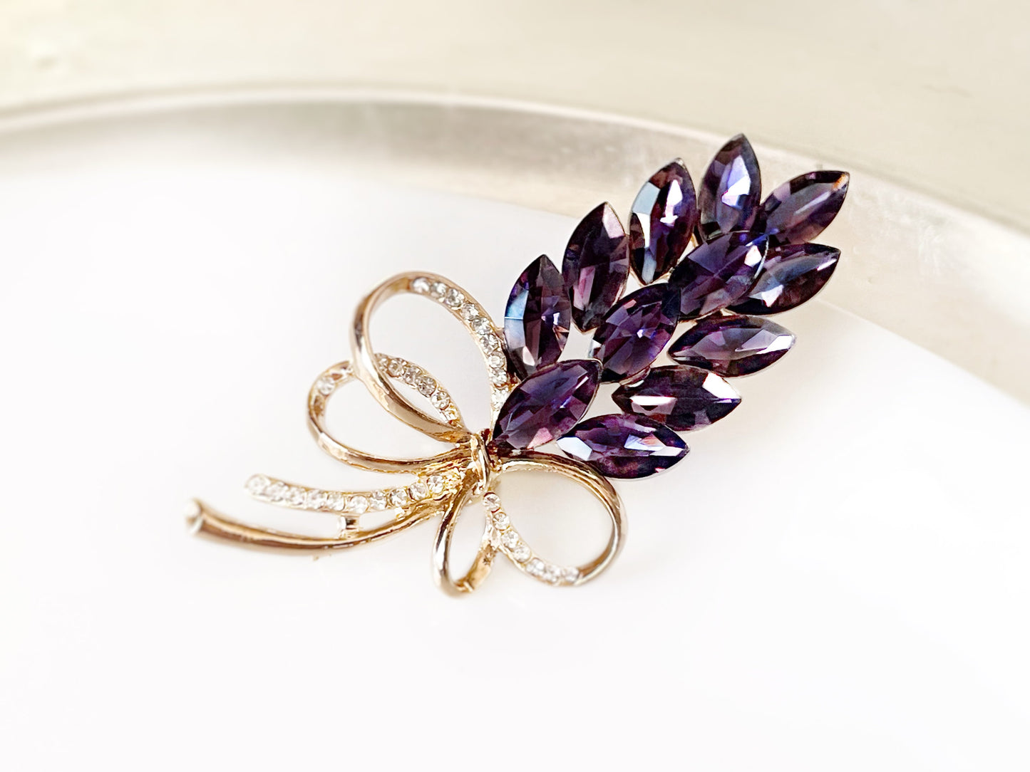 Fancy crystal bouquet brooch gold, amethyst flower wedding brooch, dark purple color crystal bridal brooch, gift for her, gift for mom